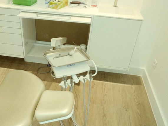 materiel-dentaire-06-fournitures-cabinet